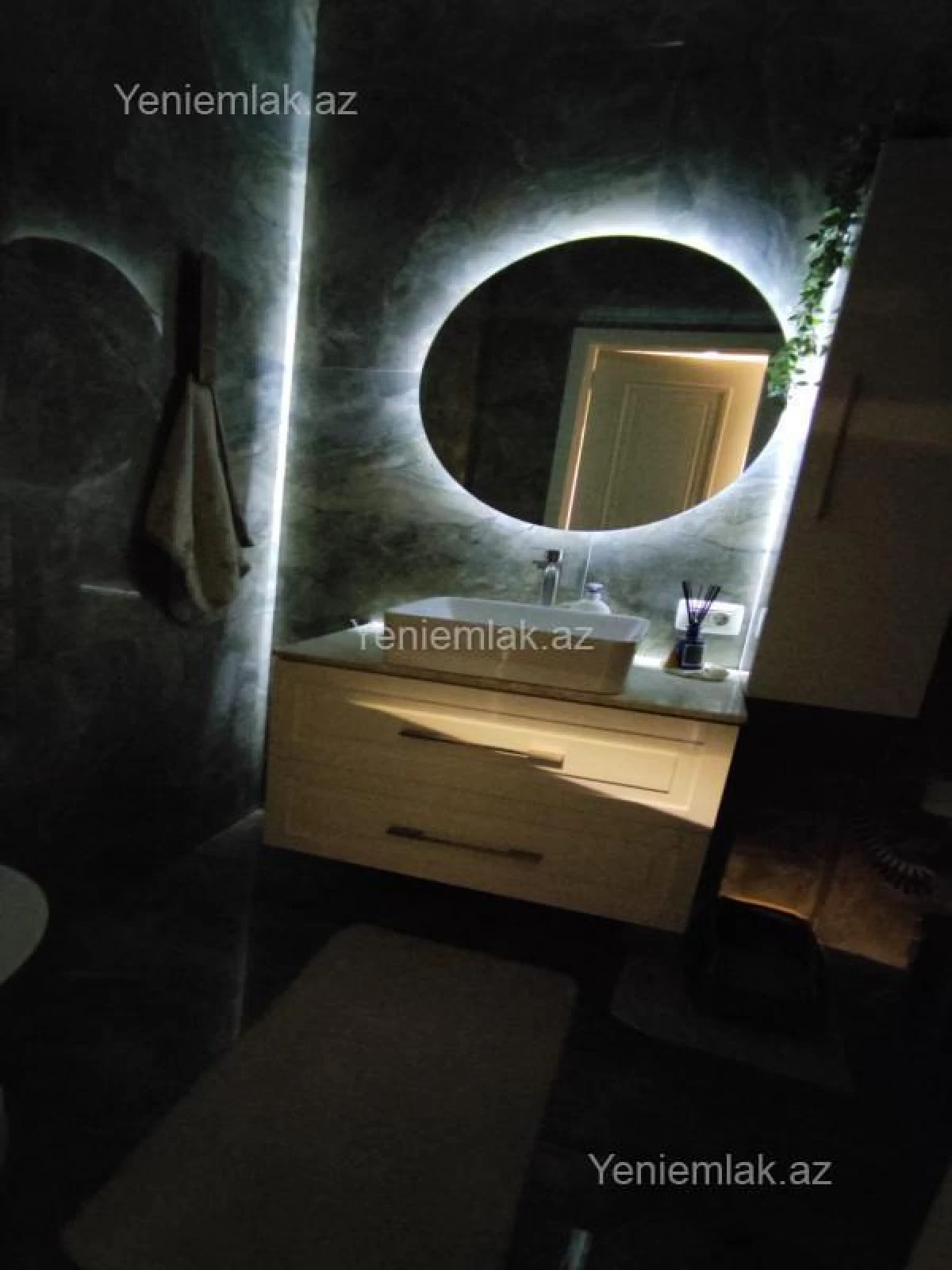 Satılır 3 otaqlı yeni tikili 80 m²