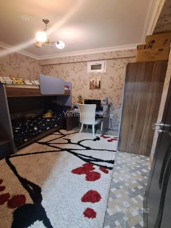 Satılır 3 otaqlı yeni tikili 75 m²