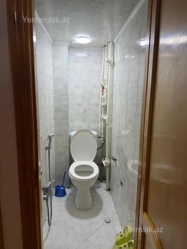 Satılır 2 otaqlı köhnə tikili 60 m²