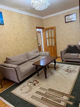 Satılır 2 otaqlı köhnə tikili 60 m²