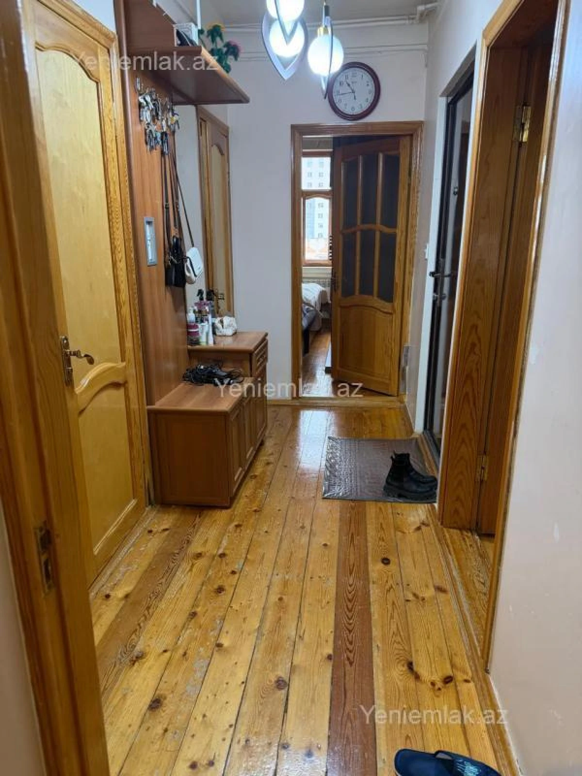 Satılır 2 otaqlı köhnə tikili 60 m²