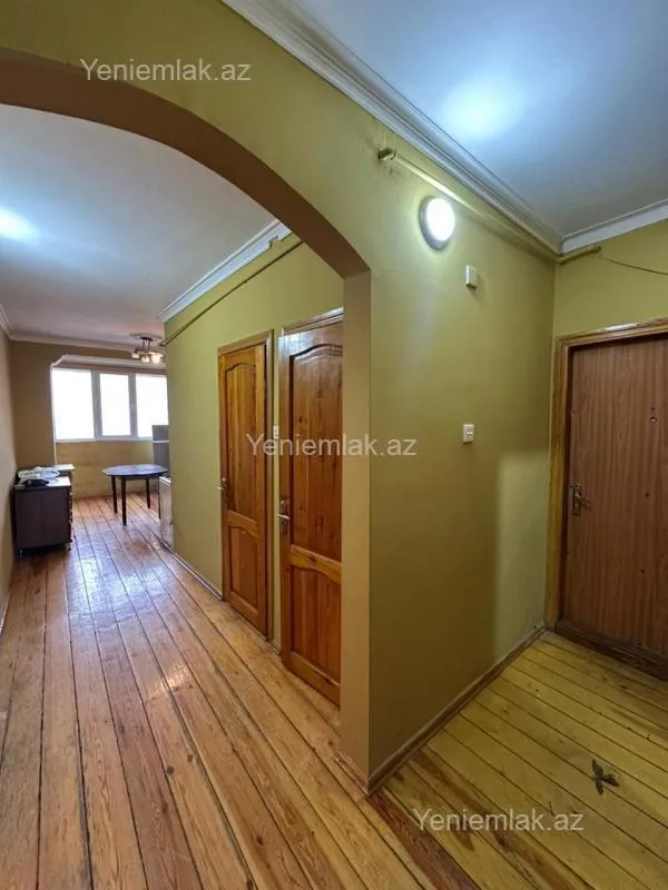 Satılır 3 otaqlı yeni tikili 95 m²