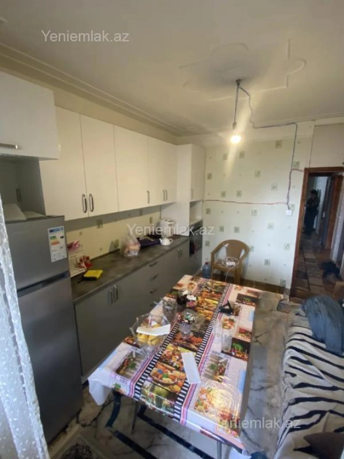 Satılır 2 otaqlı köhnə tikili 65 m²