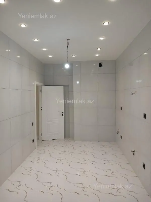 Satılır 2 otaqlı yeni tikili 72 m²
