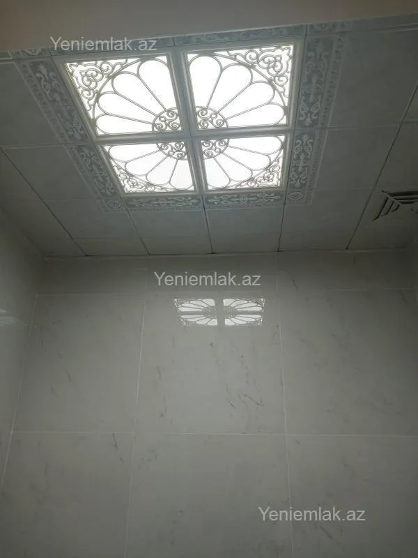 Satılır 2 otaqlı yeni tikili 72 m²