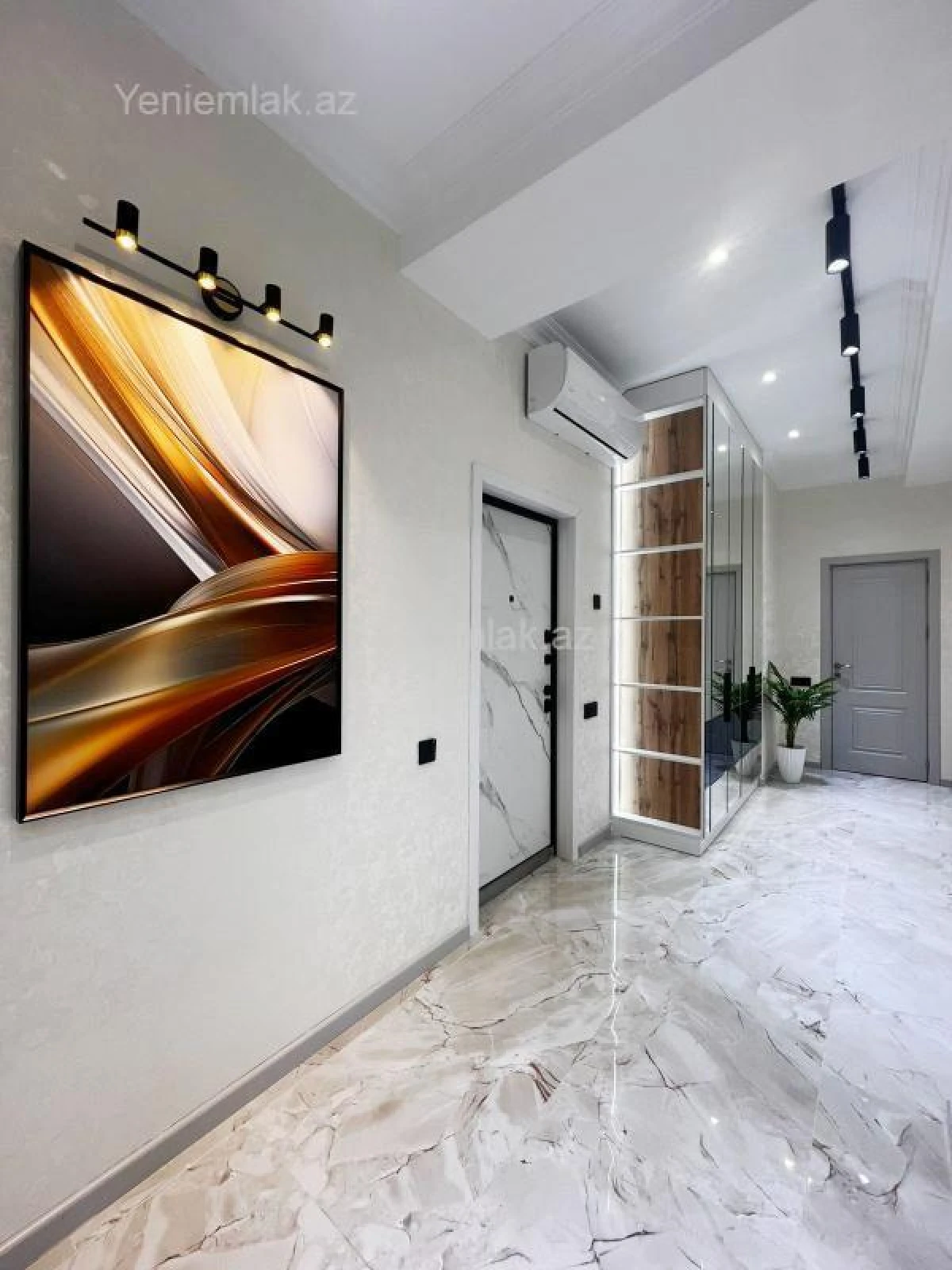 Satılır 2 otaqlı yeni tikili 85 m²