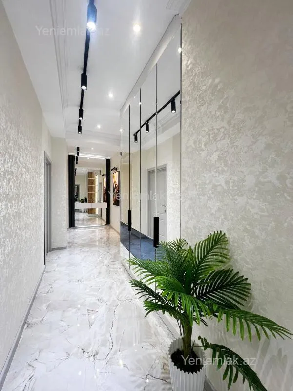 Satılır 2 otaqlı yeni tikili 85 m²