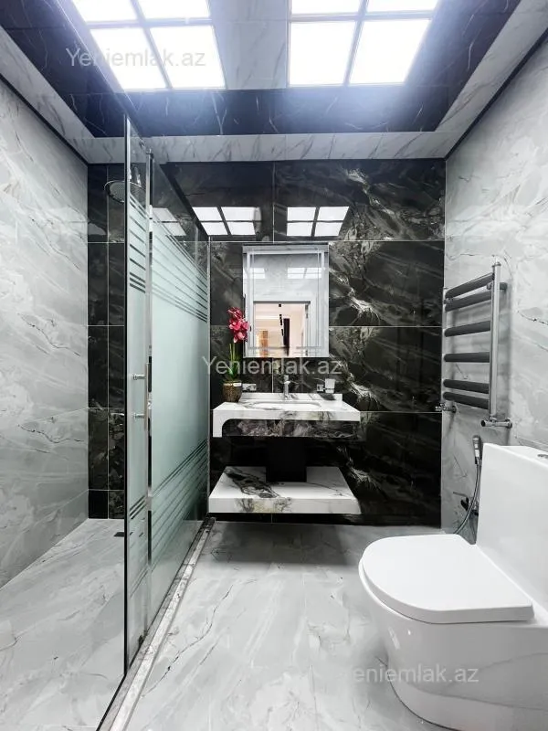 Satılır 2 otaqlı yeni tikili 85 m²