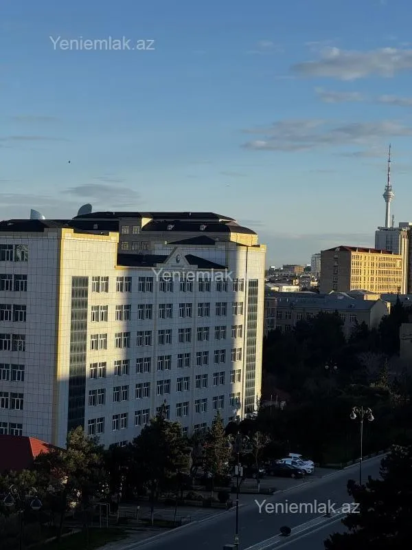 Satılır 3 otaqlı yeni tikili 100 m²