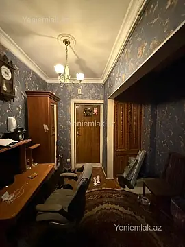 Satılır 3 otaqlı köhnə tikili 75 m²