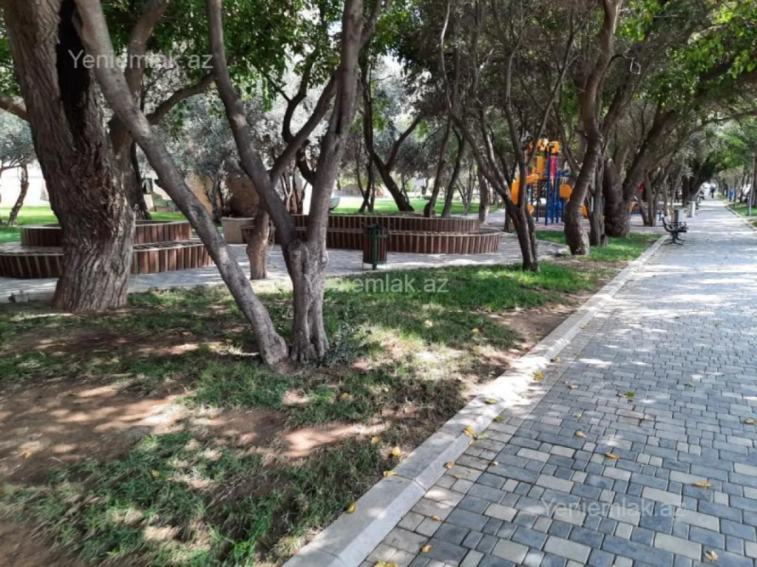 Satılır 3 otaqlı köhnə tikili 75 m²