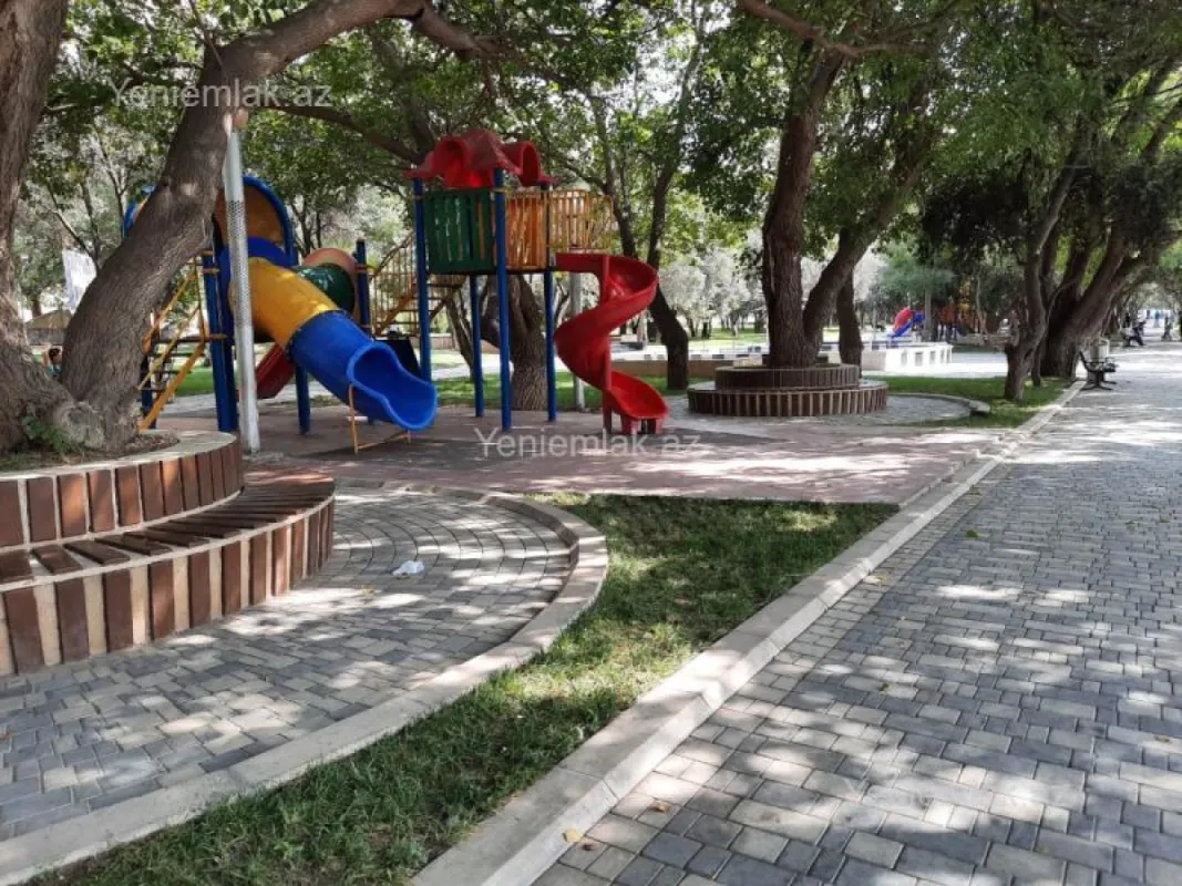 Satılır 3 otaqlı köhnə tikili 75 m²