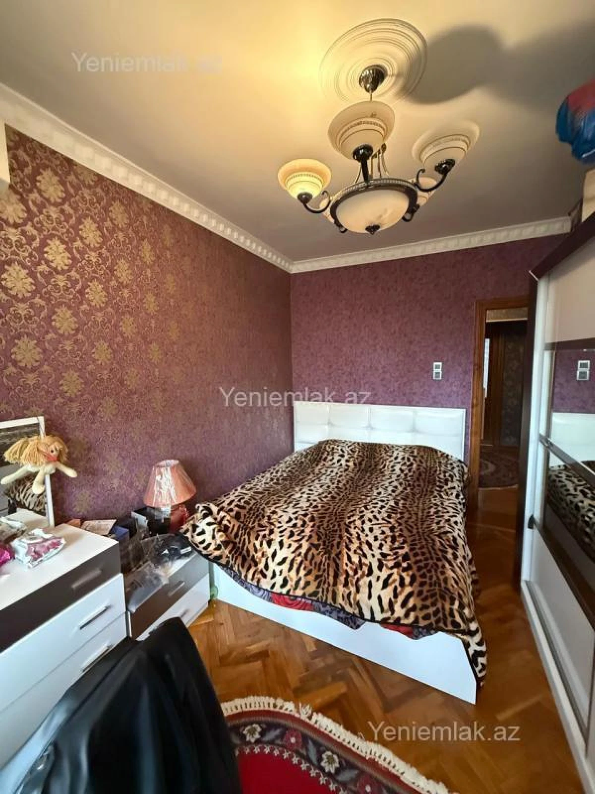 Satılır 3 otaqlı köhnə tikili 75 m²