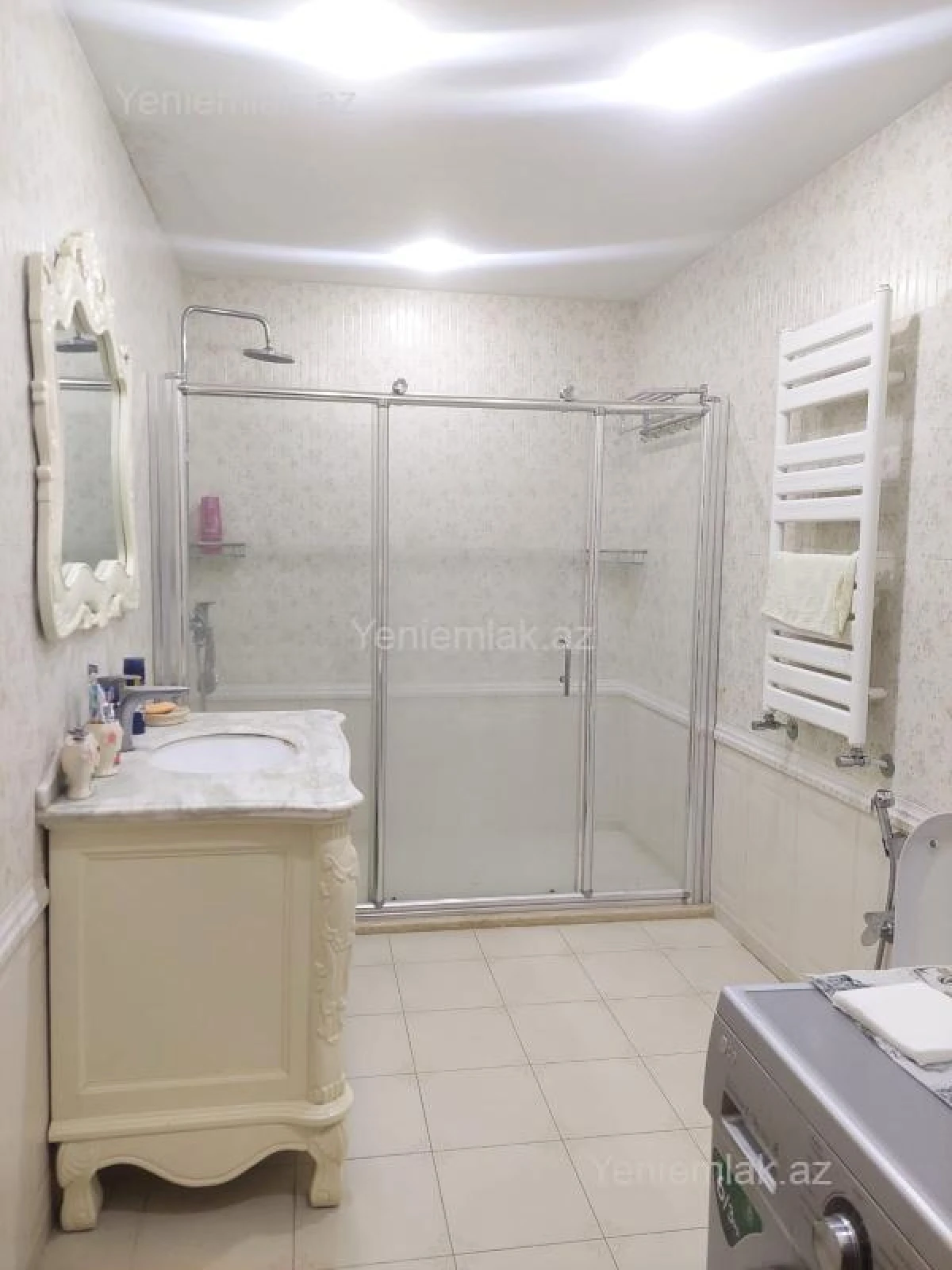 Satılır 3 otaqlı yeni tikili 140 m²