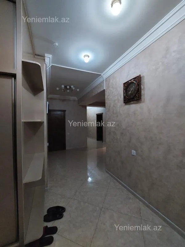 Satılır 3 otaqlı yeni tikili 140 m²