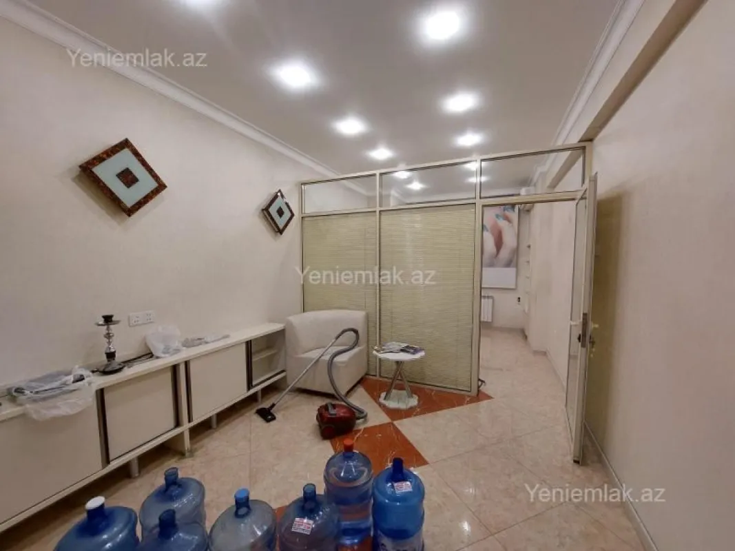 Satılır 3 otaqlı yeni tikili 140 m²