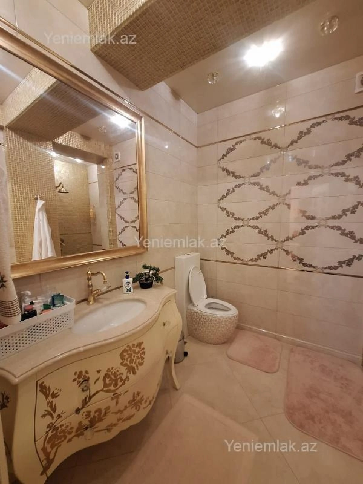 Satılır 4 otaqlı yeni tikili 250 m²