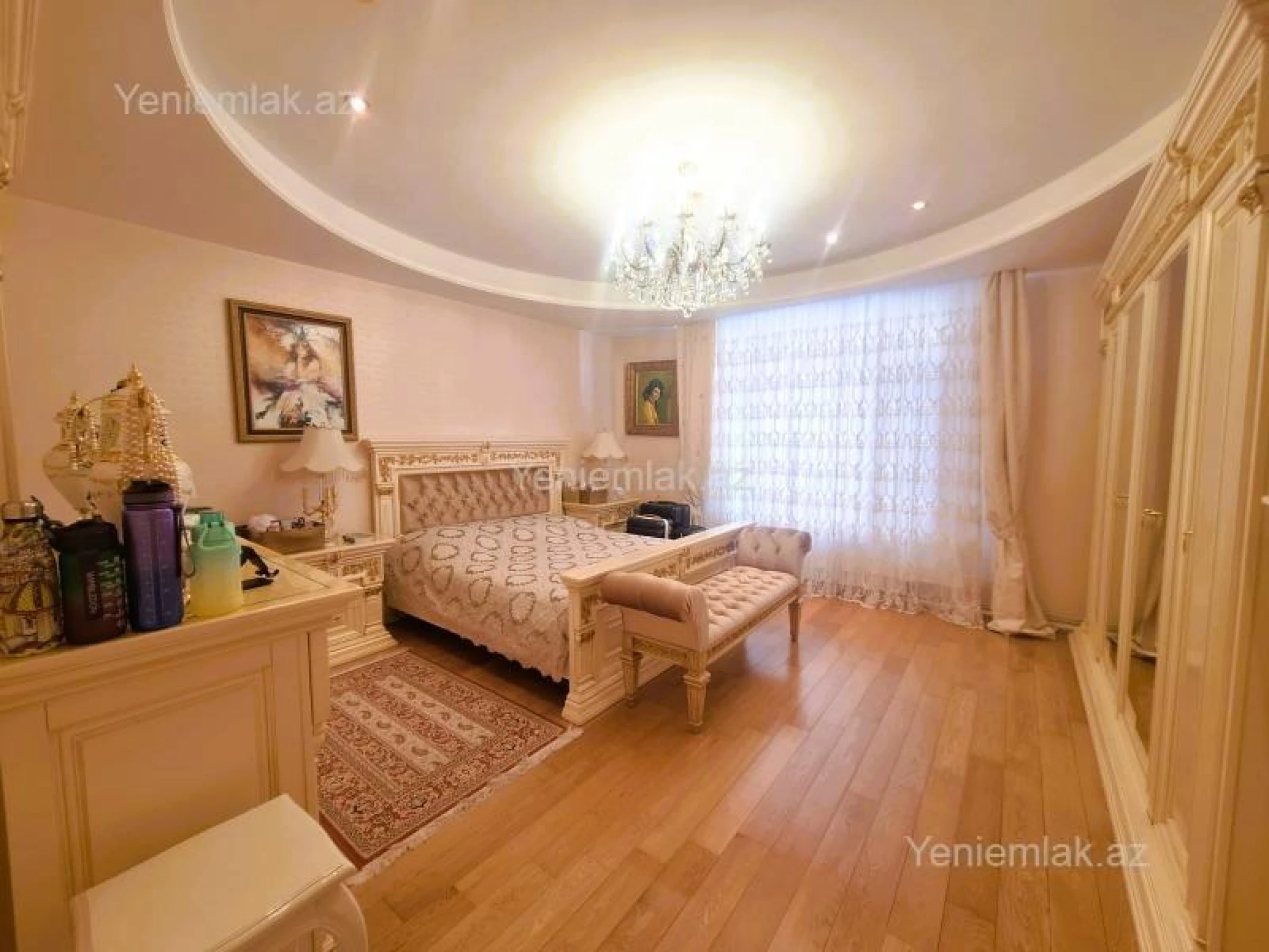 Satılır 4 otaqlı yeni tikili 250 m²