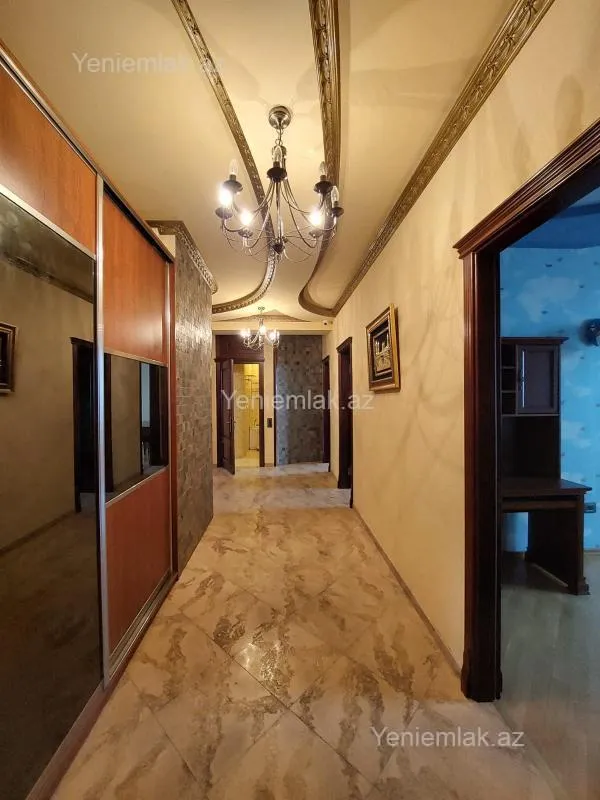 Satılır 4 otaqlı yeni tikili 150 m²