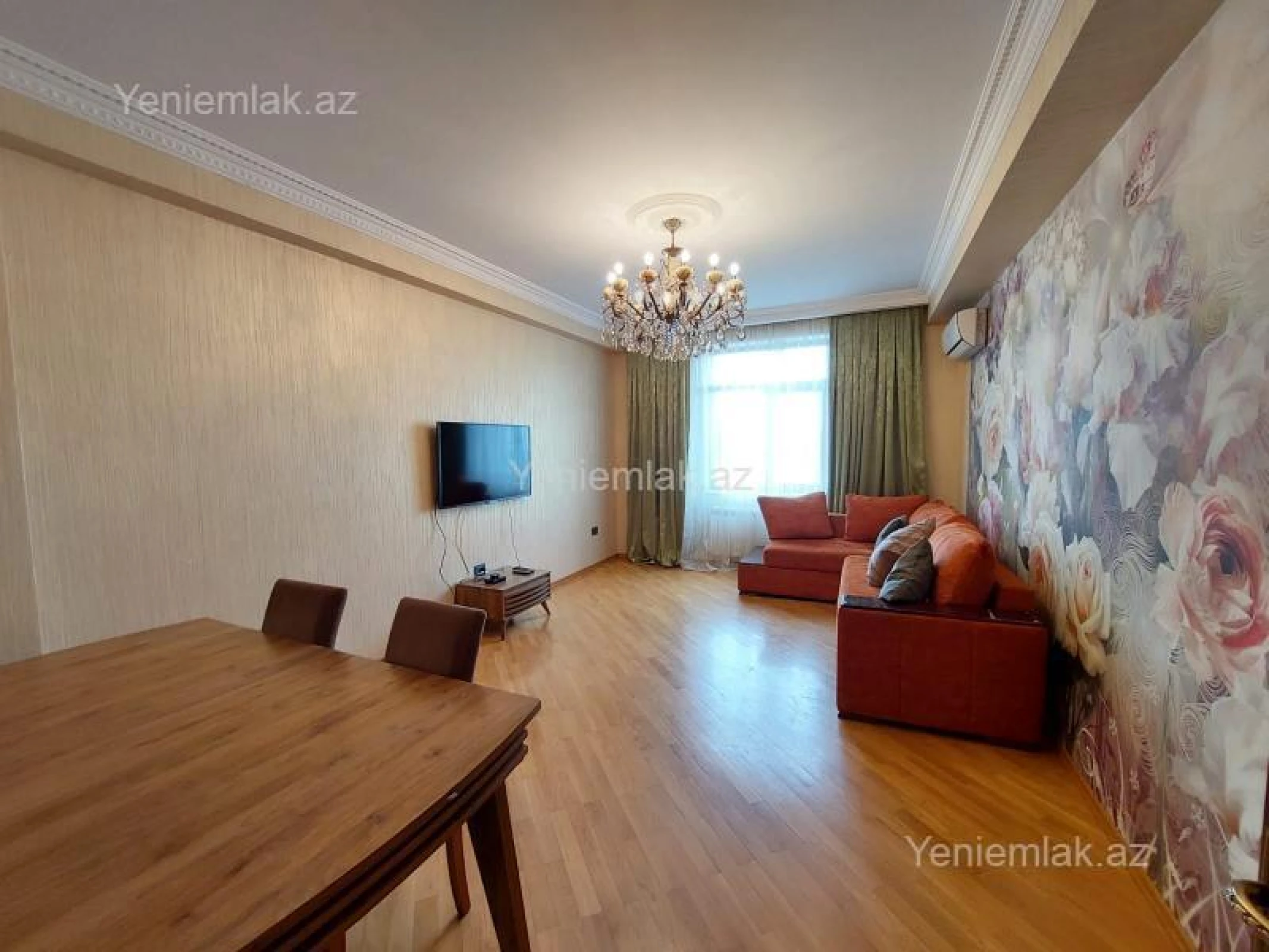 Satılır 4 otaqlı yeni tikili 150 m²