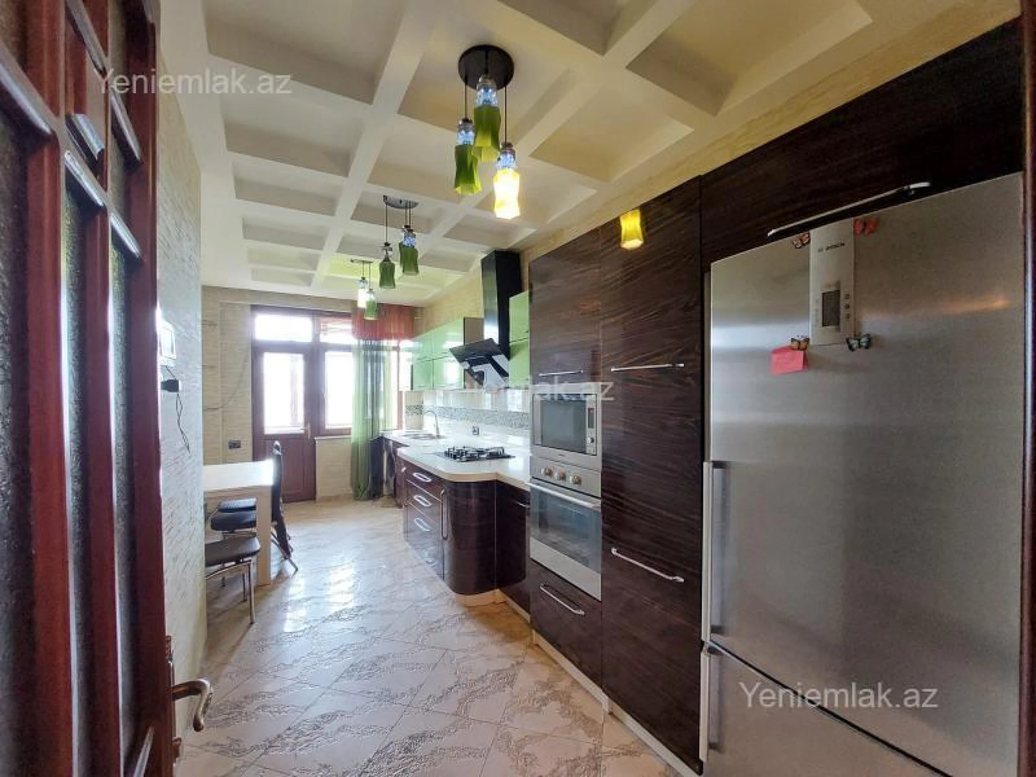 Satılır 4 otaqlı yeni tikili 150 m²