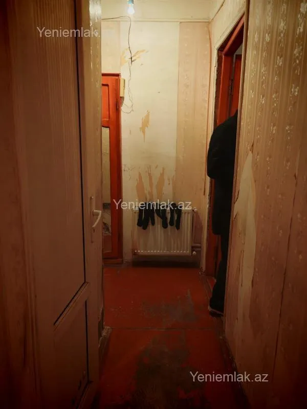 Satılır 1 otaqlı köhnə tikili 62 m²