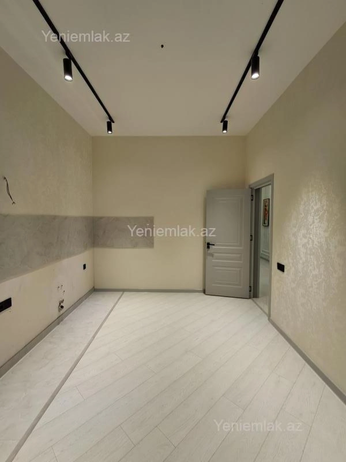 Satılır 4 otaqlı həyət evi 155 m²