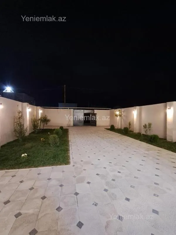 Satılır 4 otaqlı həyət evi 155 m²