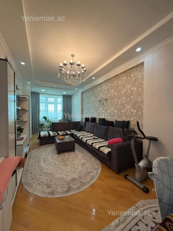 Satılır 3 otaqlı yeni tikili 100 m²