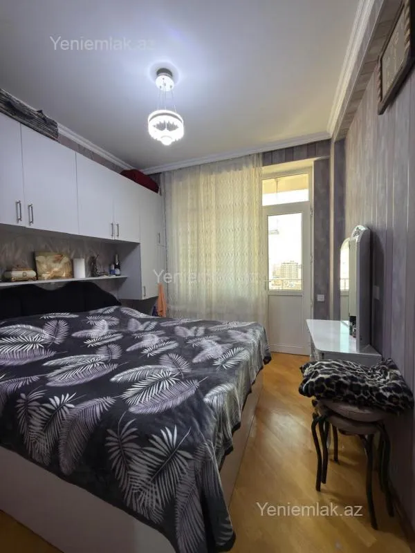 Satılır 3 otaqlı yeni tikili 100 m²