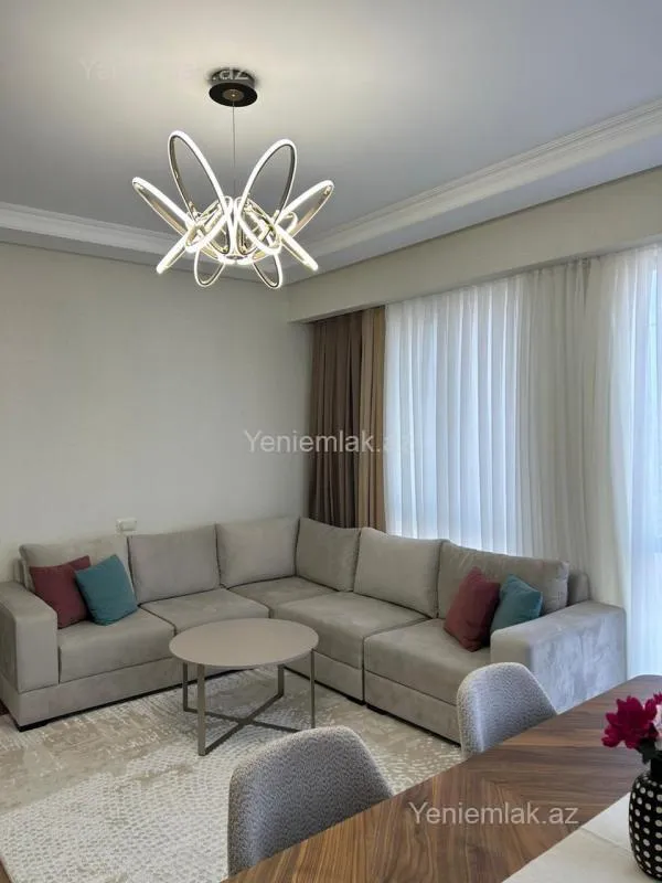 Satılır 3 otaqlı yeni tikili 86 m²