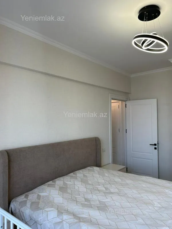 Satılır 3 otaqlı yeni tikili 86 m²