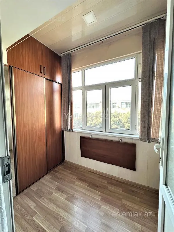 Satılır 2 otaqlı köhnə tikili 50 m²