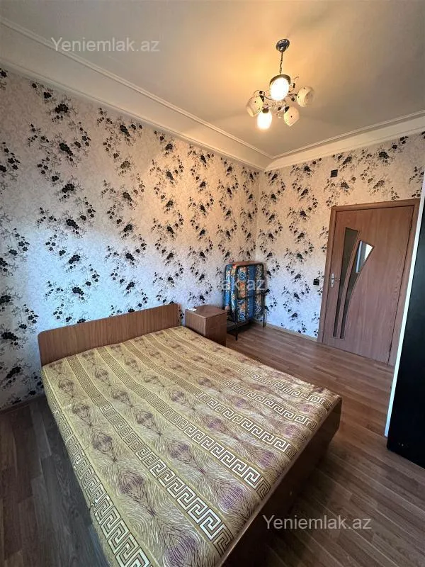Satılır 2 otaqlı köhnə tikili 50 m²