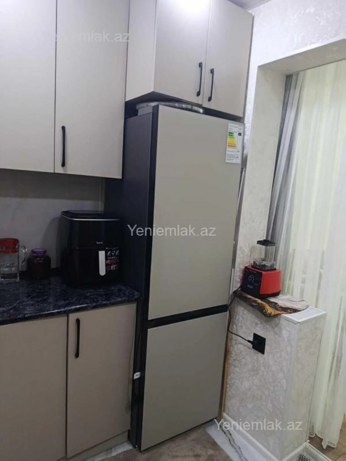 Satılır 2 otaqlı köhnə tikili 55 m²