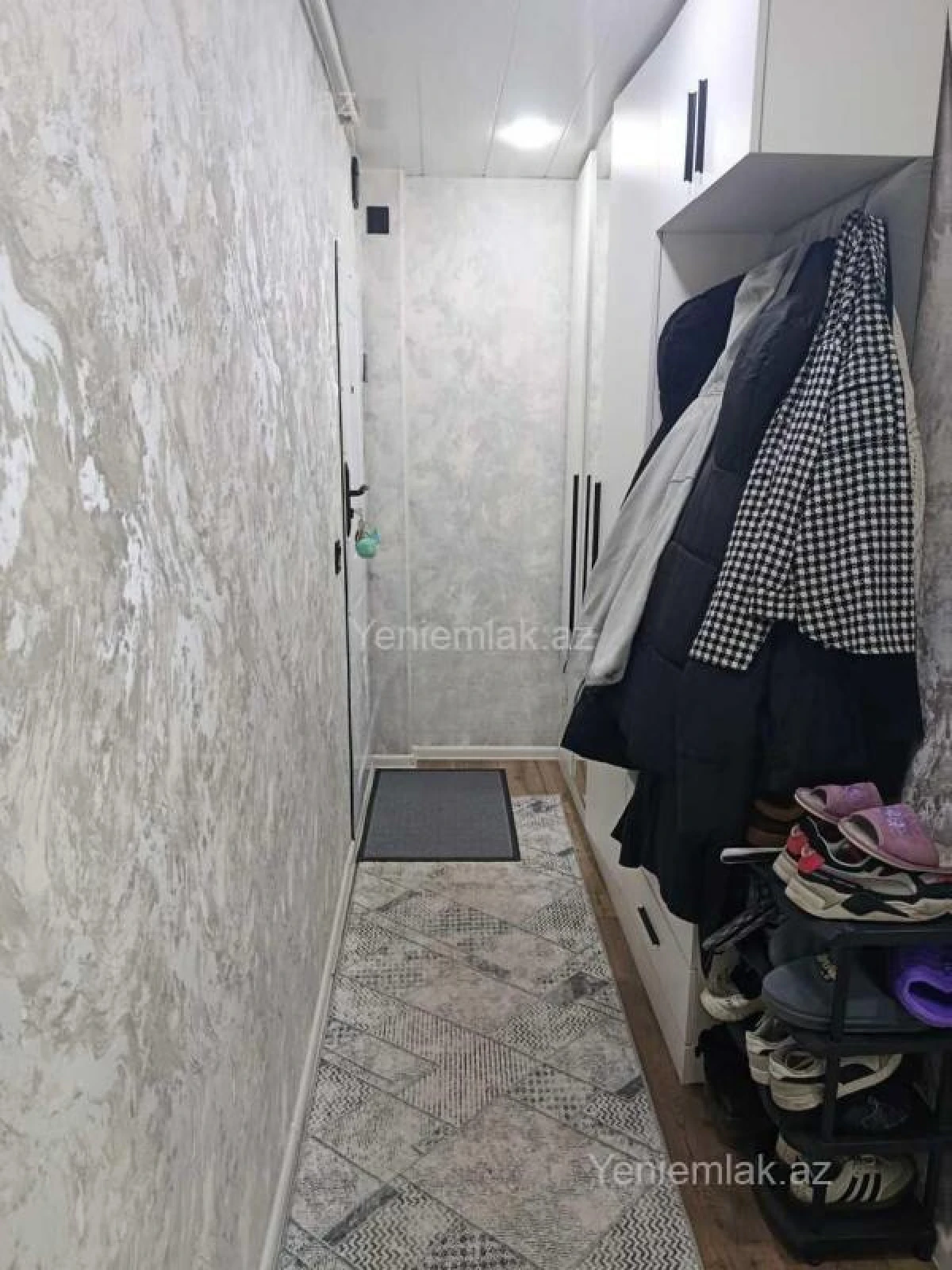 Satılır 2 otaqlı köhnə tikili 55 m²