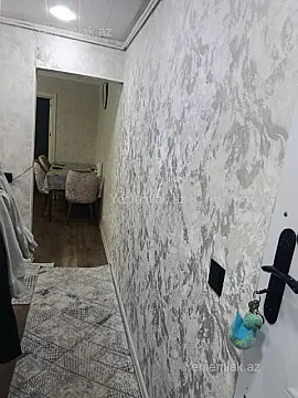 Satılır 2 otaqlı köhnə tikili 55 m²