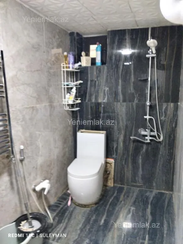 Satılır 3 otaqlı köhnə tikili 70 m²