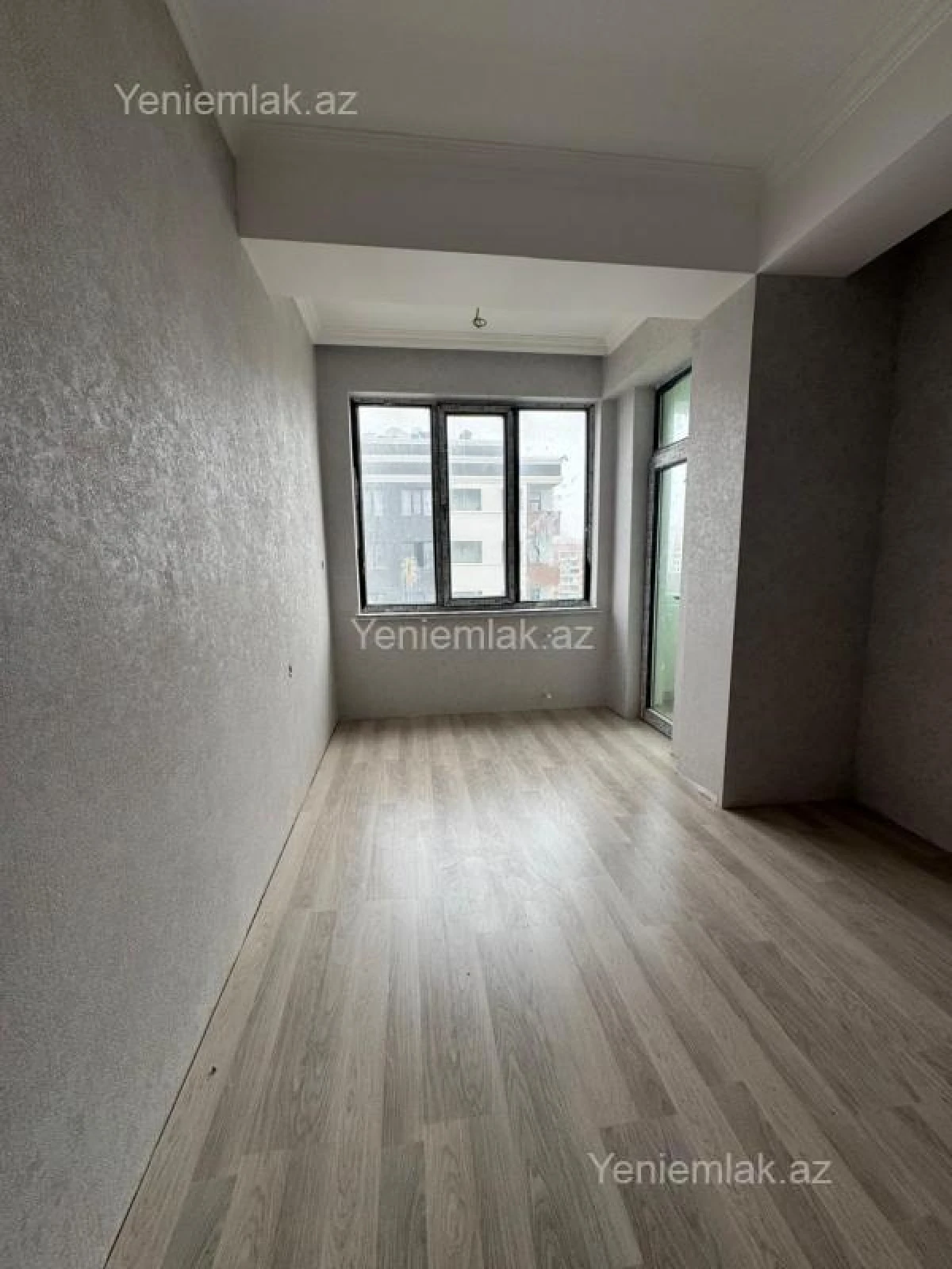 Satılır 3 otaqlı yeni tikili 94 m²