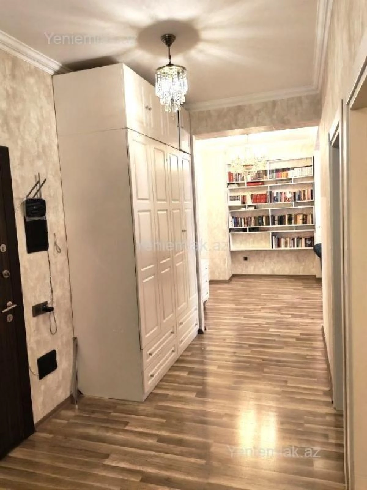 Satılır 2 otaqlı yeni tikili 78 m²