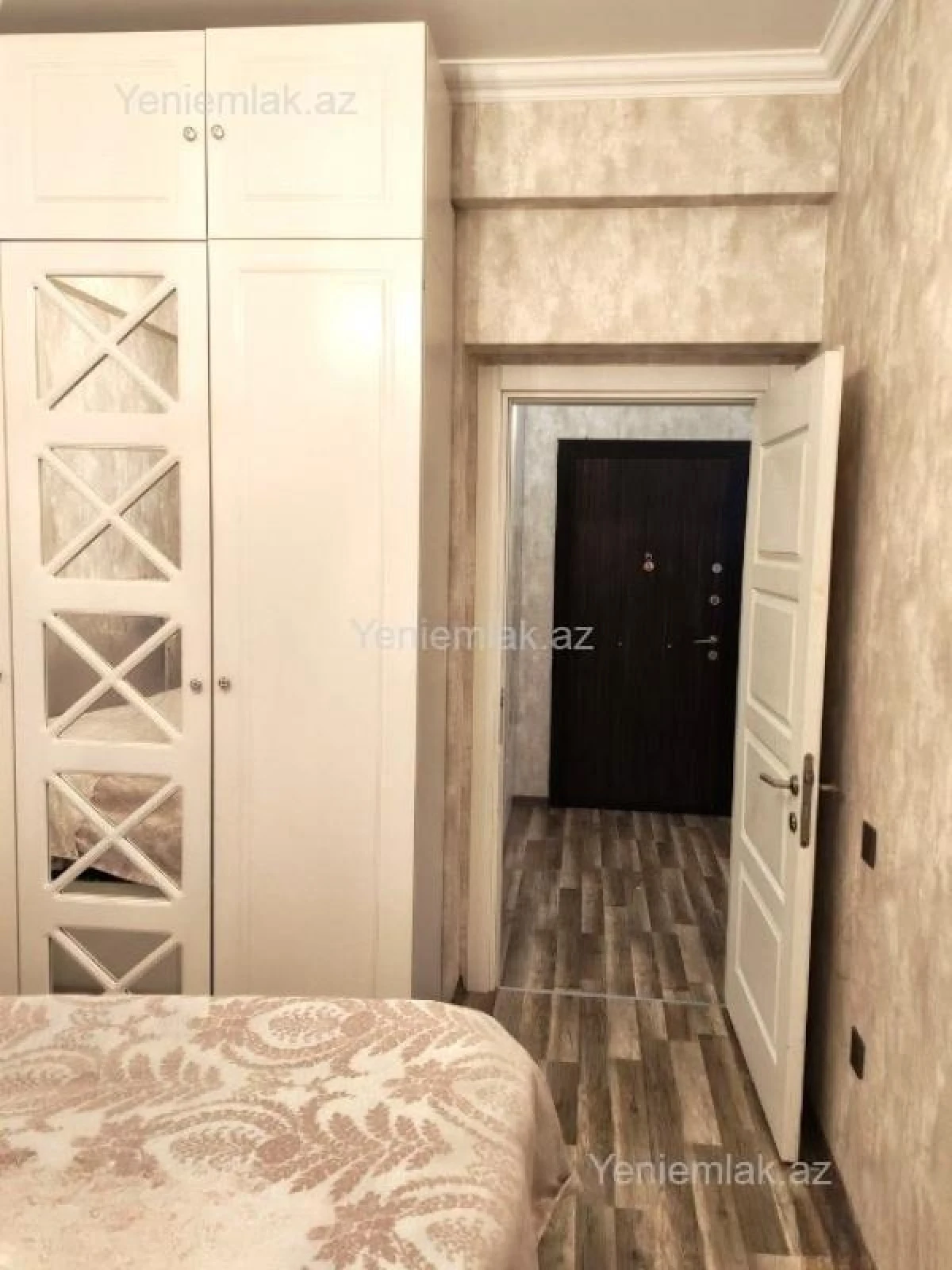 Satılır 2 otaqlı yeni tikili 78 m²