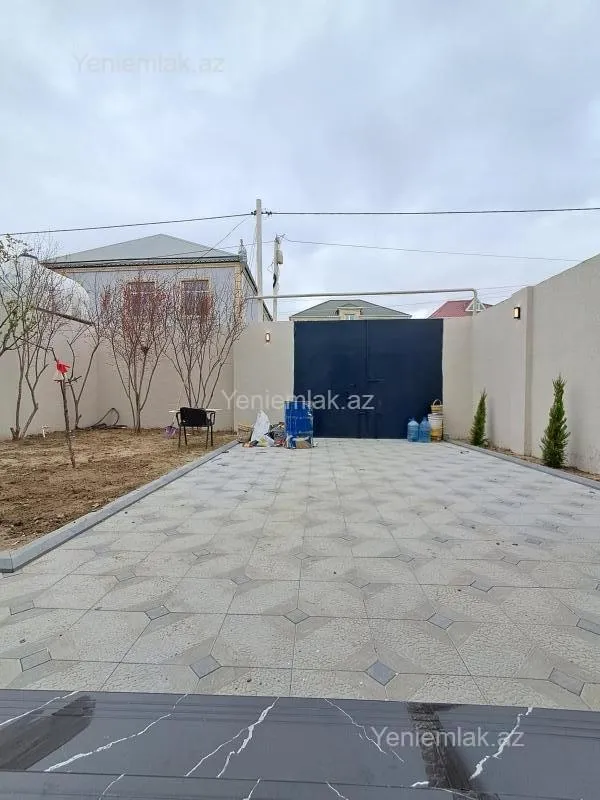 Satılır 6 otaqlı həyət evi 285 m²