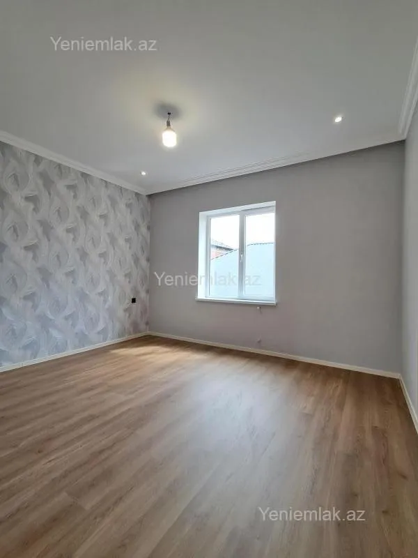 Satılır 6 otaqlı həyət evi 285 m²