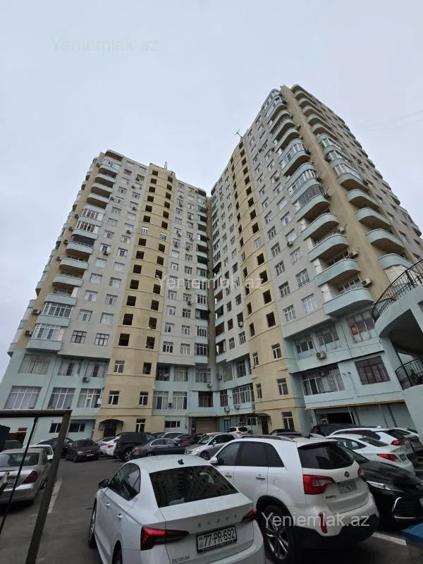 Satılır 3 otaqlı yeni tikili 122 m²