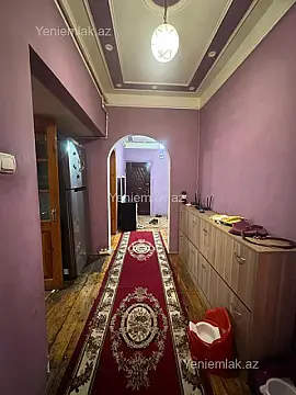Satılır 5 otaqlı köhnə tikili 110 m²