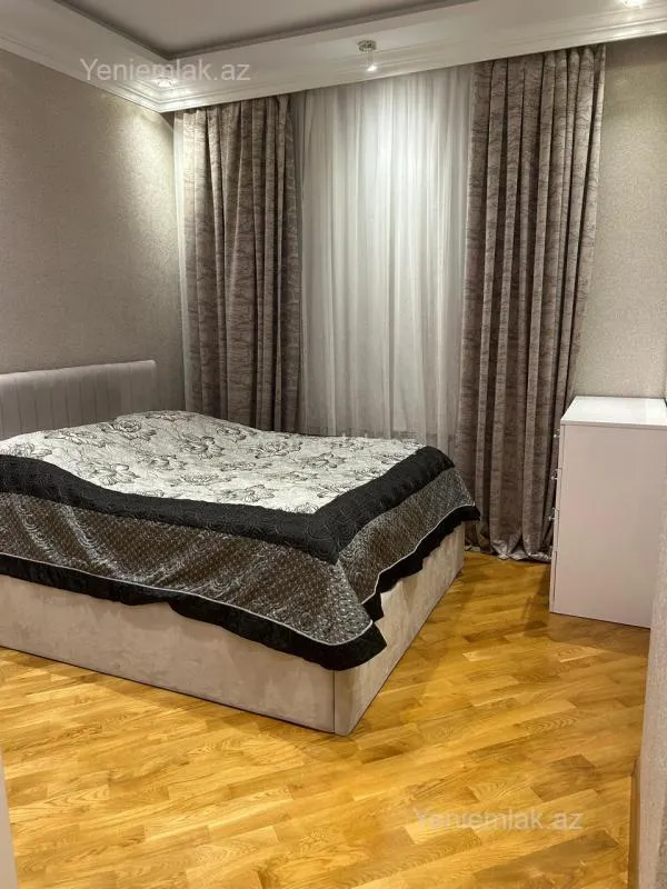 Satılır 3 otaqlı yeni tikili 110 m²