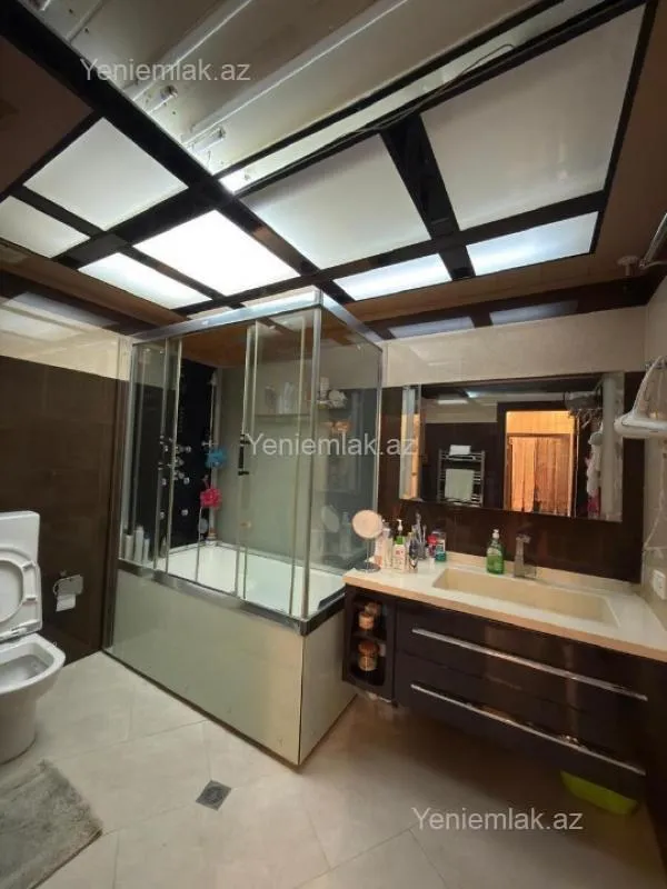 Satılır 3 otaqlı yeni tikili 127 m²