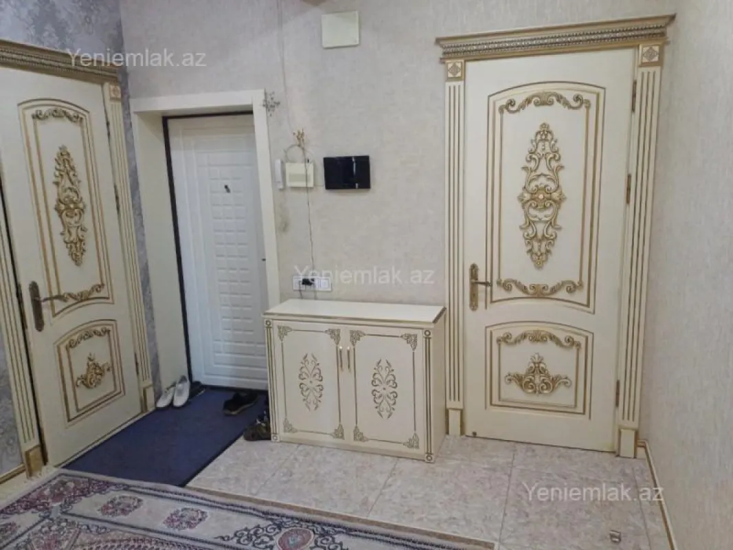 Satılır 3 otaqlı yeni tikili 120 m²