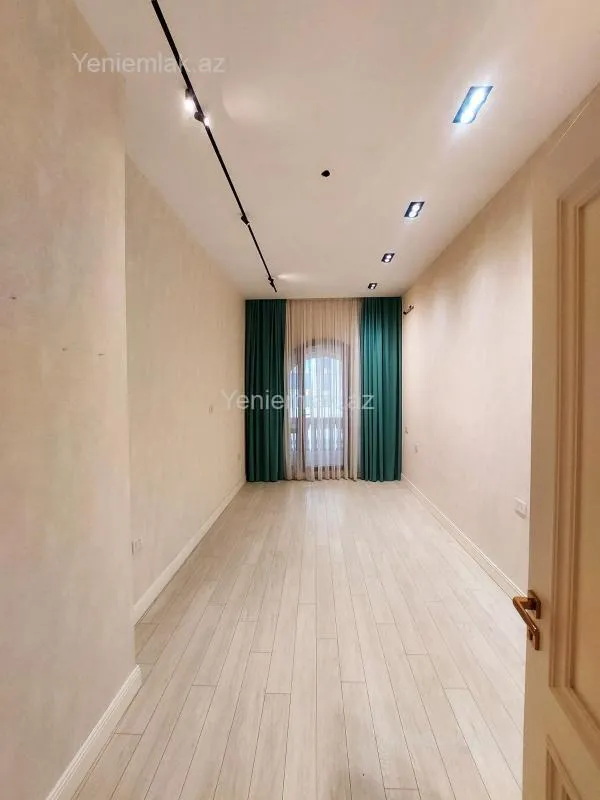 Satılır 3 otaqlı yeni tikili 110.5 m²