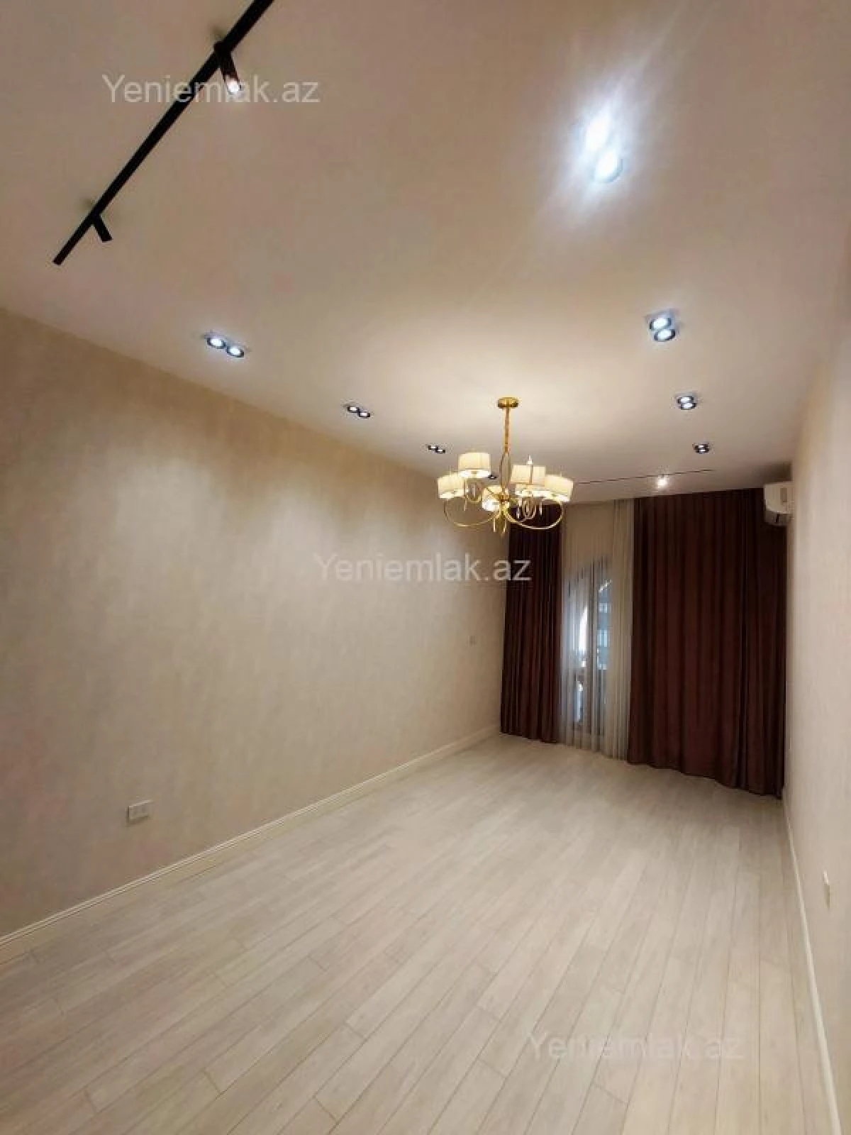 Satılır 3 otaqlı yeni tikili 110.5 m²